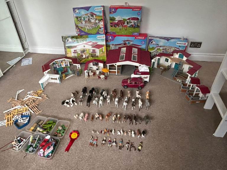Schleich Horse Bundle With Stables, Cafe Horses, Fencing, Trailer & Accessories