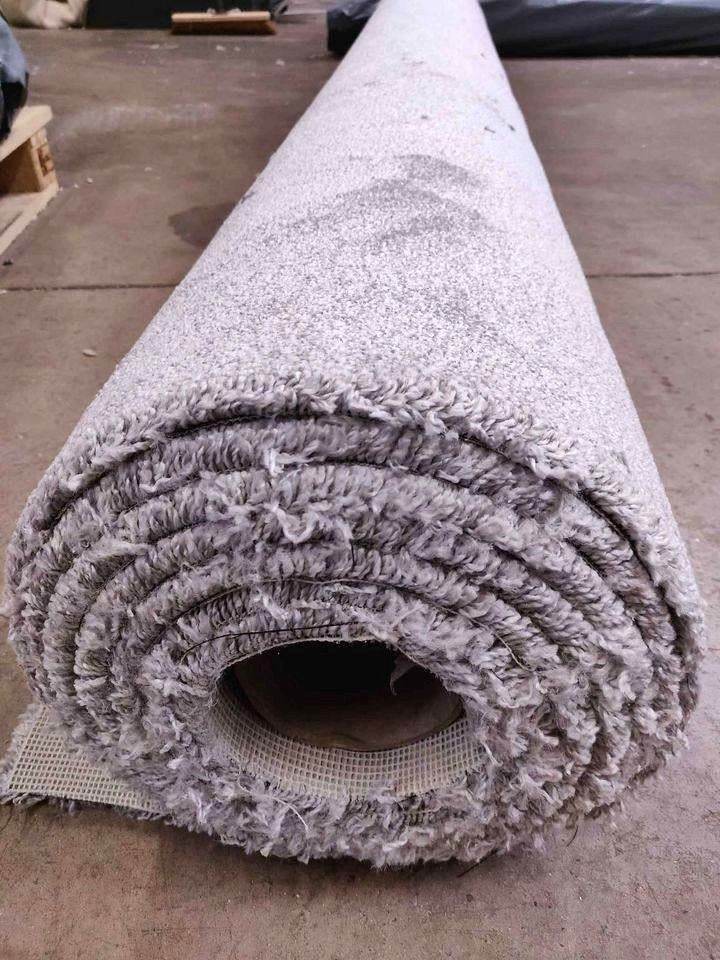 Luxurious Soft Grey Carpet | 11mm Thick Stain Resistant | Ideal for Living Rooms & Bedrooms