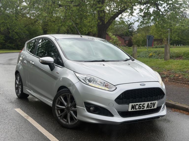 Ford, FIESTA, Hatchback, 2015, Manual, 1241 (cc), 3 doors