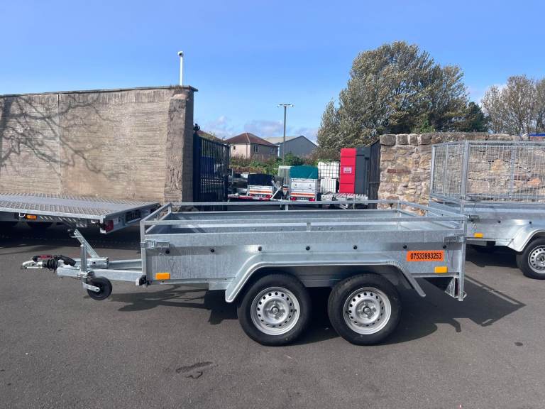 BRAND NEW 8,2ft X 4,3ft (BC752) TWIN AXLE MASTER NIEWIADOW TRAILER 1300KG BRAKED