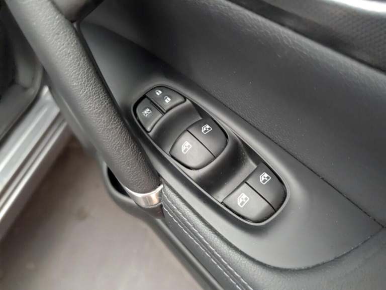 2021 Nissan Qashqai 1.3 DIG-T N-Motion SUV 5dr Petrol Manual Euro 6 (s/s) (140 ps) HILL START A H...