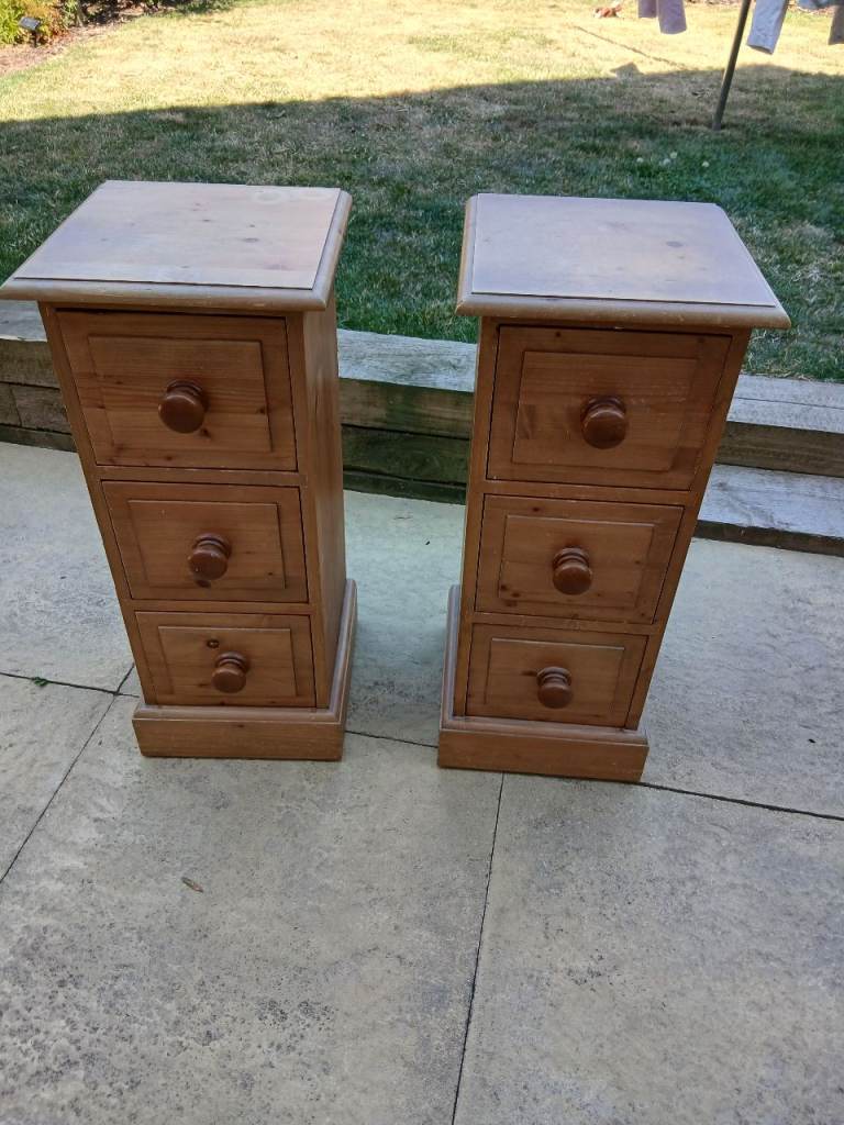 Pair of Pine Chest of Drawers / Bedside Tables