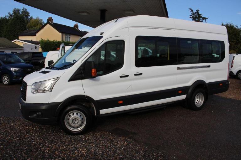 FORD TRANSIT 2.2 TDCi 460 HDT L4 H3 4dr (18 seats) 2015