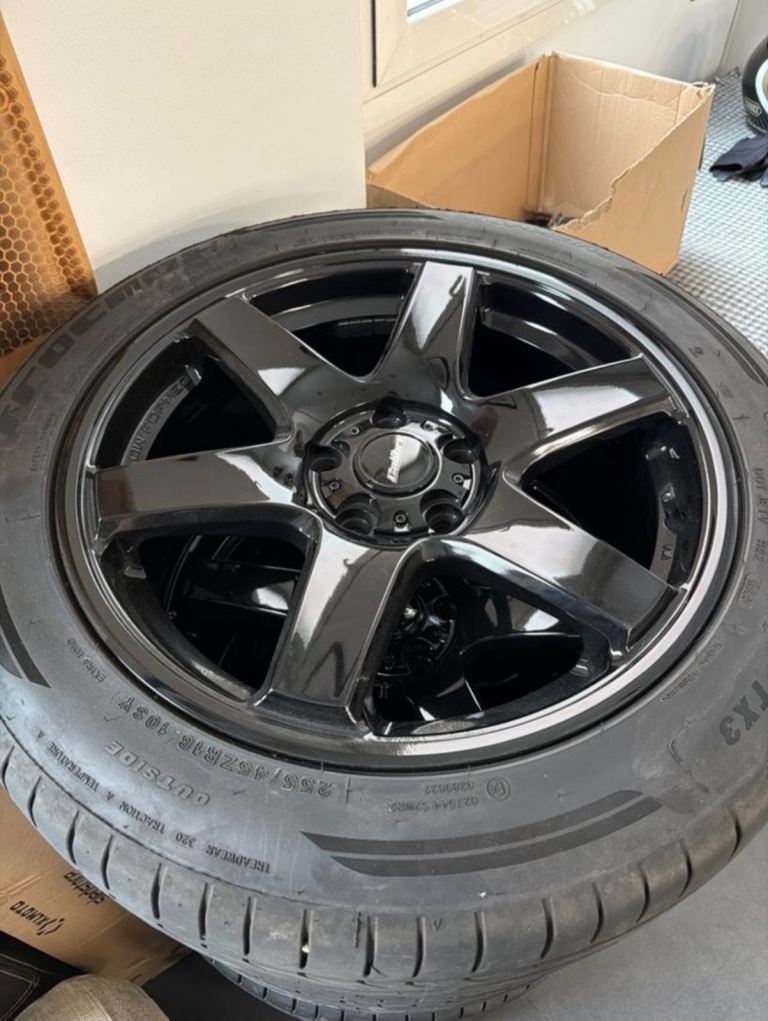 Vw Transporter T6 Calibre X-Load wheels & tires 245/45/R18