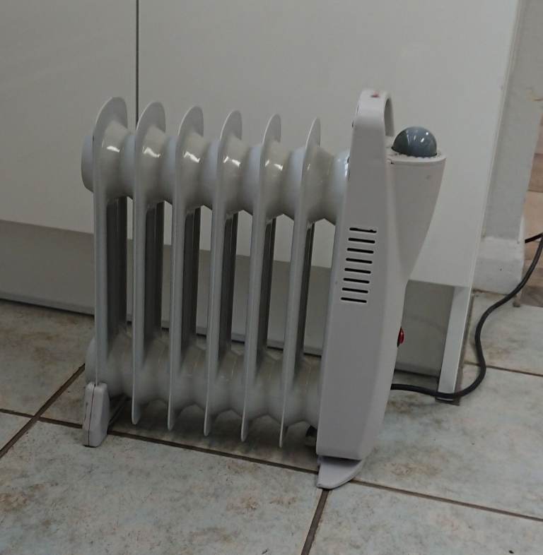 Mini oiled filled radiator 