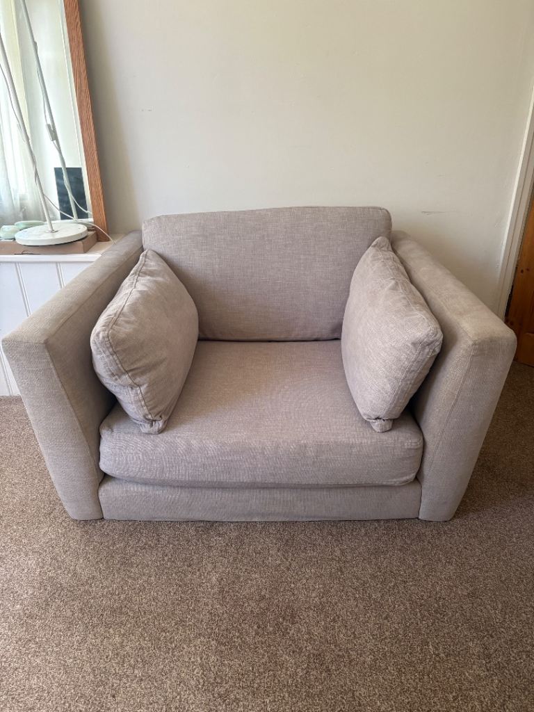 Cosy Beige Armchair with Cushions – Good Condition