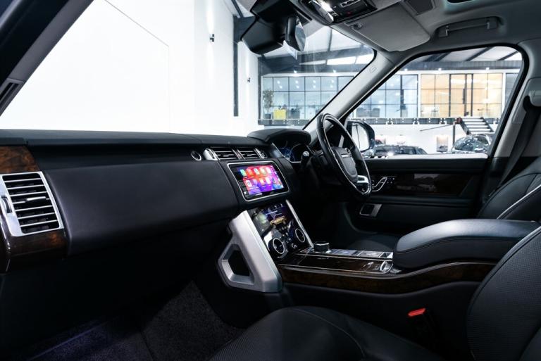2021 Land Rover Range Rover 2.0 P400e 13.1kWh Vogue BLACK PACK PAN ROOF SUV 5dr Petrol Plug-in Hy...