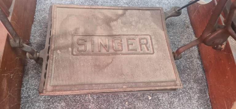 Singer sewing machine