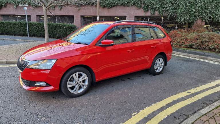 2019 Skoda Fabia Estate 1.0 petrol,FSH,very low miles 