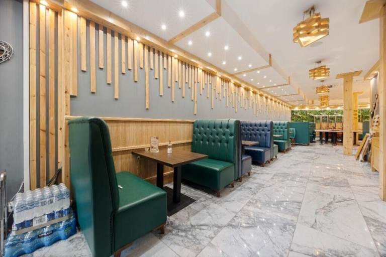 Meticulously Refurbished Family Restaurant Available TO LET,  £730.00 PER WEEK