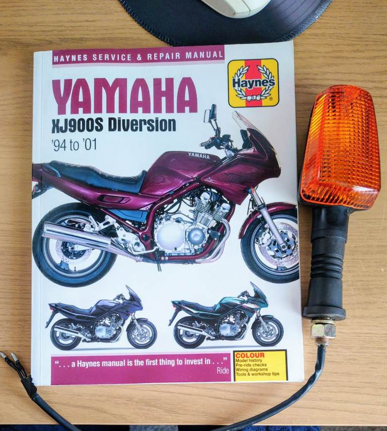 Yamaha xj900 haynes manual + Indicator unit. 