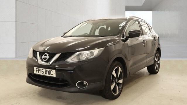 NISSAN QASHQAI 1.2 DIG-T n-tec+ Black 5dr 1 OWNER+PANROOF+SATNAV 2015