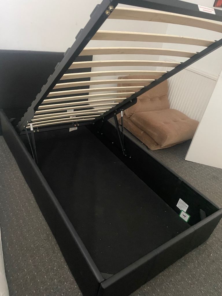 New other single ottoman black storage bed excellent condition 