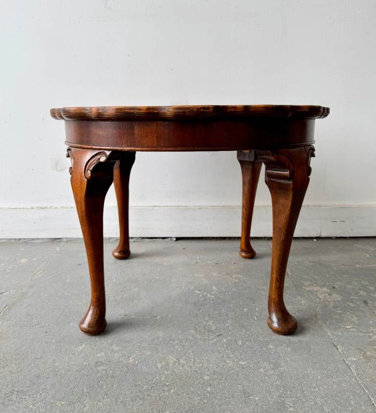 Vintage Round Pie Crust Coffee Table