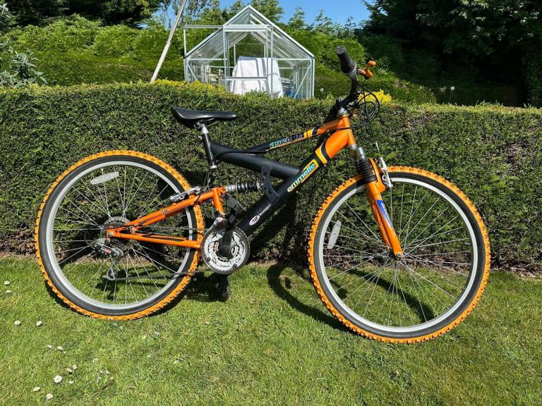 Emmelle Ascent 18-bike speed woman’s mountain bike