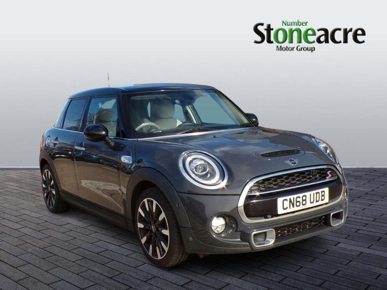  MINI Hatch 5-Door Hatch Cooper S Exclusive Petrol Automatic