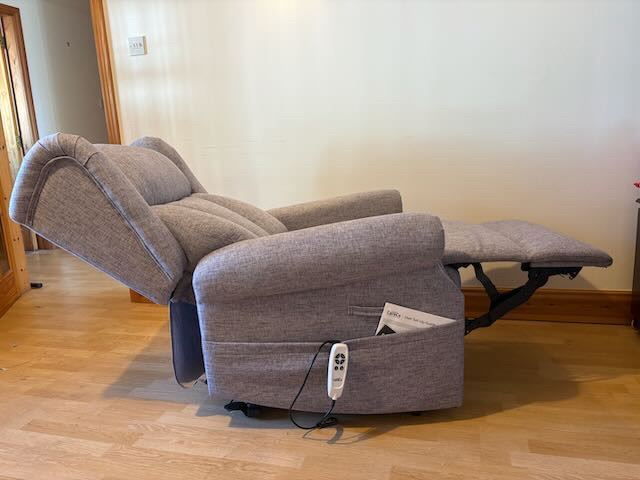 Careco Sofia dual motor riser/recliner.   Bought Feb 26 (for £729), hardly used. Warranty to Feb 31.