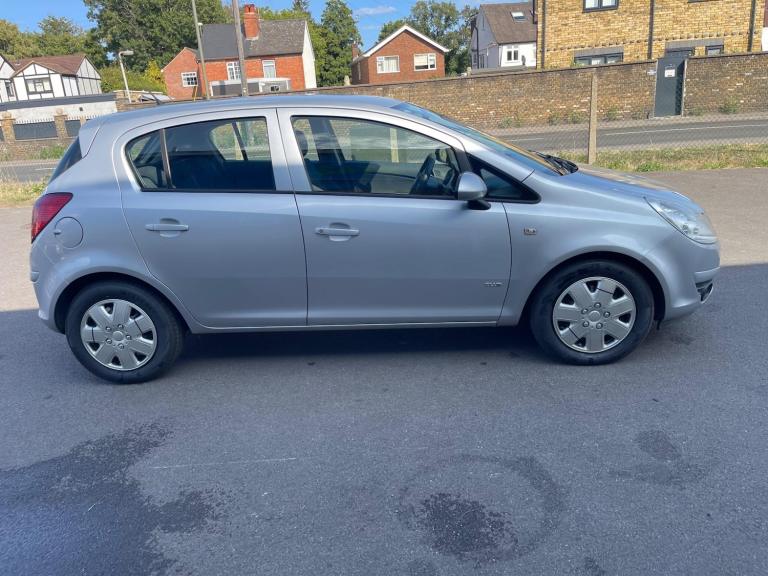 2009 Vauxhall Corsa 1.2i 16v Club 5dr HATCHBACK Petrol Manual