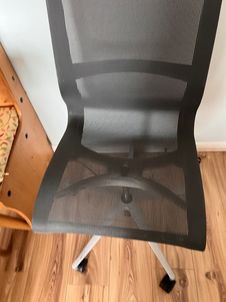 Herman miller setu chair