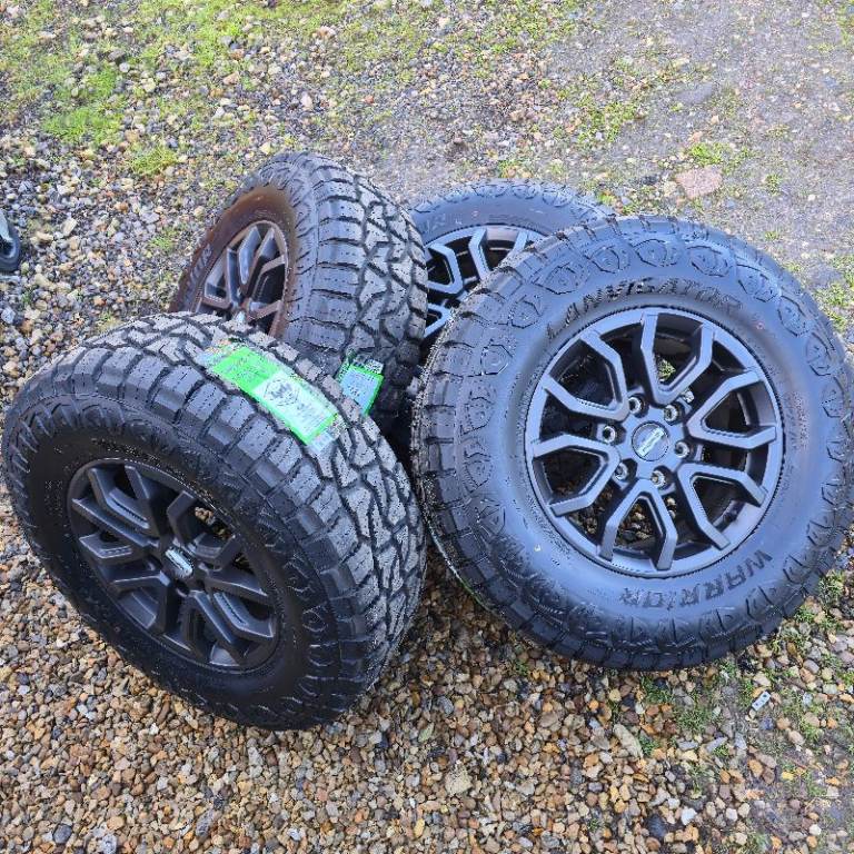 Genuine Ford Ranger Raptor Alloy Wheels 17" New All Terrain tyres