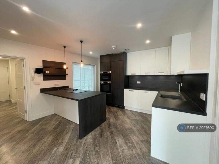 2 bedroom flat in Carver St, Birmingham, B1 (2 bed) (#2927600)