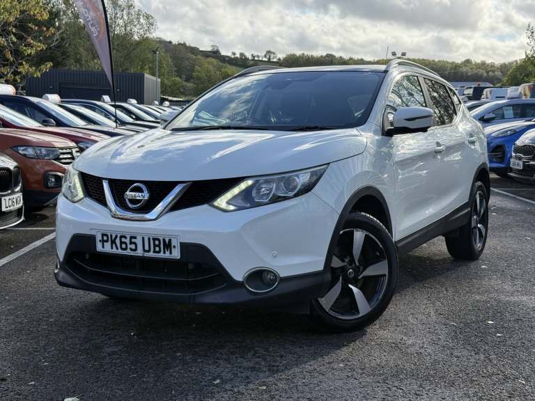 2015 Nissan Qashqai 1.2 DIG-T n-tec+ ULEZ Petrol Manual 5 Door SUV Petrol Manual