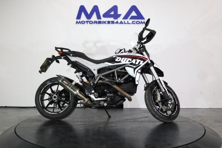 DUCATI HYPERSTRADA 821 2013