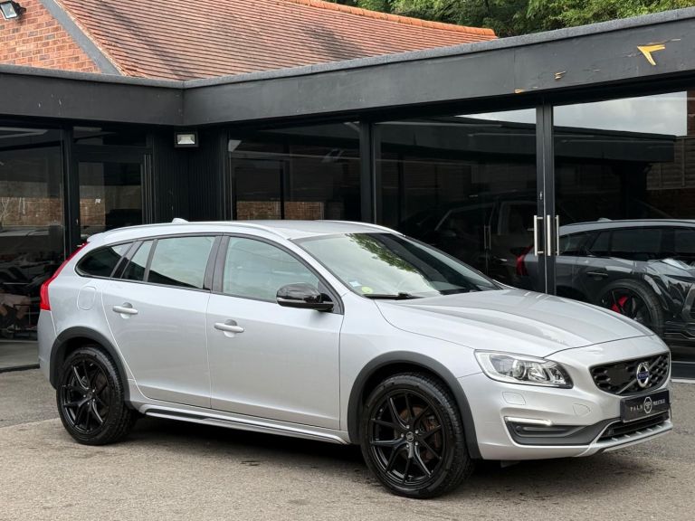 LEFT HAND DRIVE 2017 VOLVO V60 2.0 DIESEL AUTOMATIC UK REGISTERED 86K MILES LHD