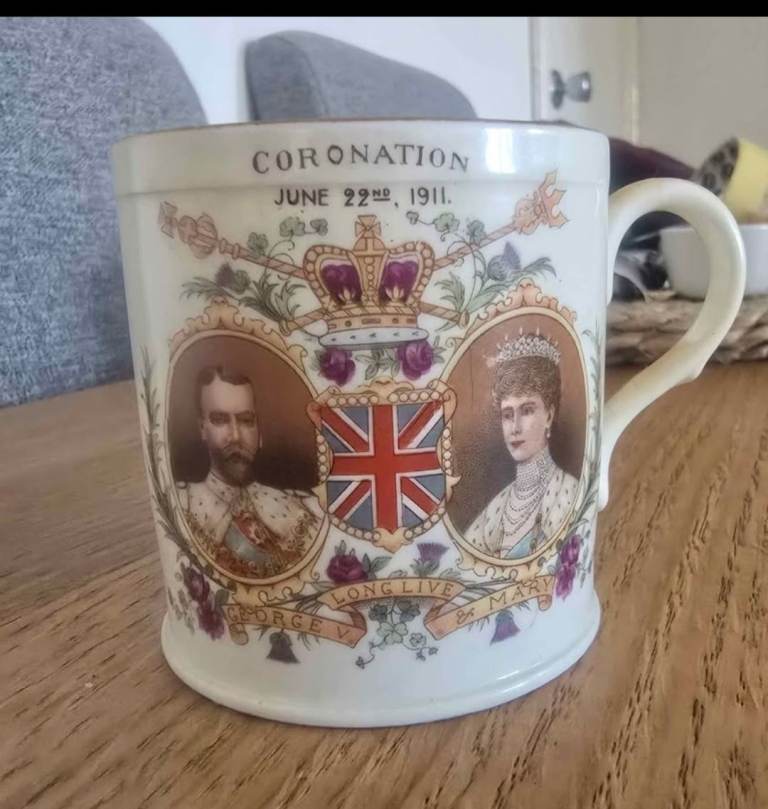 Royal Coronation collection memorabilia