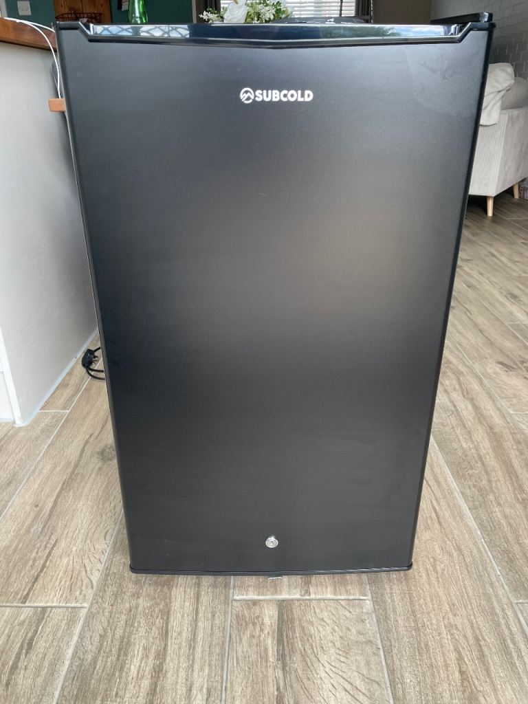 SUBCOLD FRIDGE 