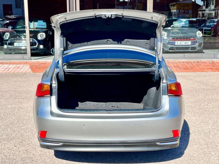 2018 Lexus IS 300h Advance 4dr CVT Auto SALOON PETROL/ELECTRIC Automatic