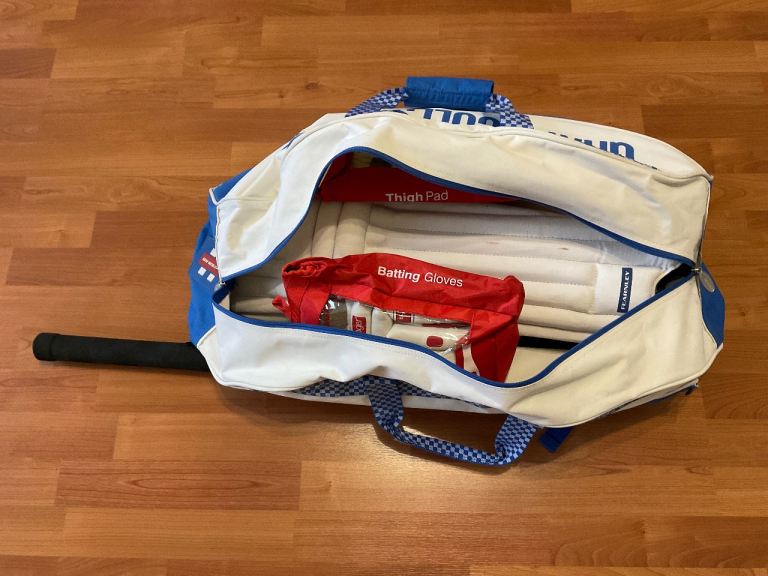 Cricket Kit and Bag
