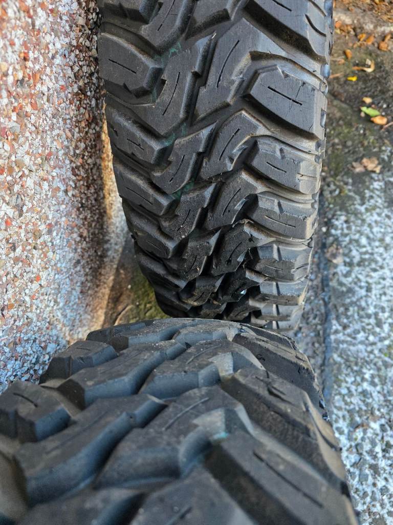 Cooper discoverer sst tyres x2 