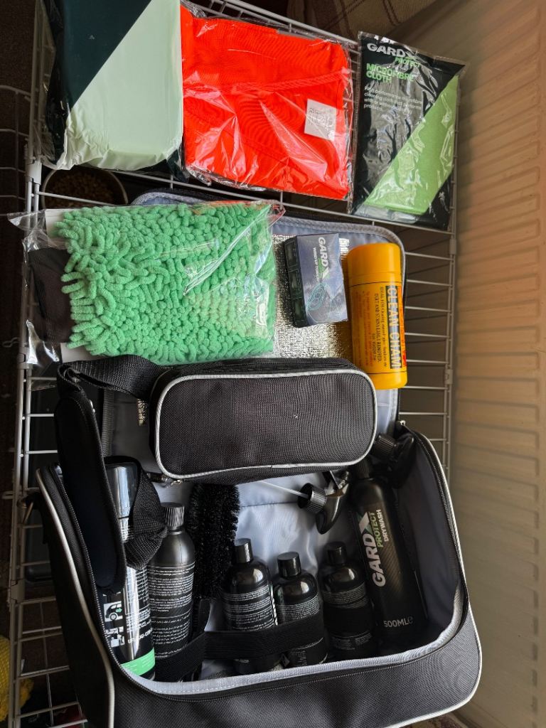 Car cleaning kit