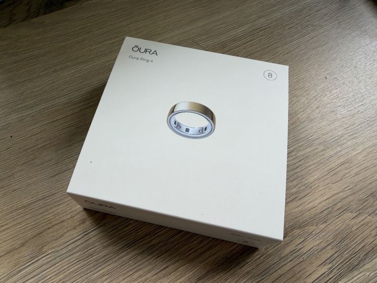 Oura Ring 4 Gold Size 8 – Brand New, Unopened