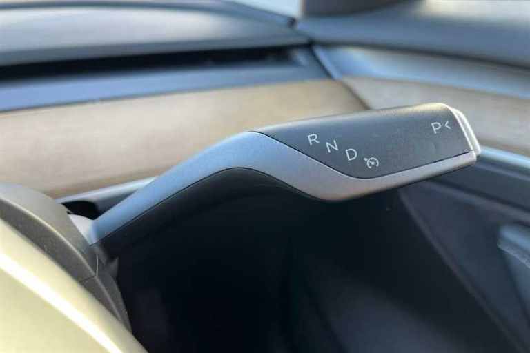 2021 Tesla Model 3 (Dual Motor) Long Range Saloon 4dr Electric Auto 4WDE (346 ps) Saloon Electric...