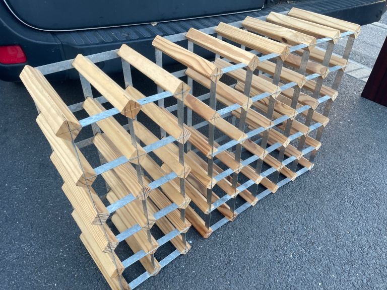 2 wine racks £10