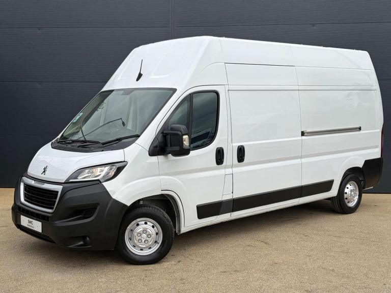PEUGEOT BOXER 2.2 BlueHDi 335 Professional L3 H3 Euro 6 (s/s) 5dr 2022