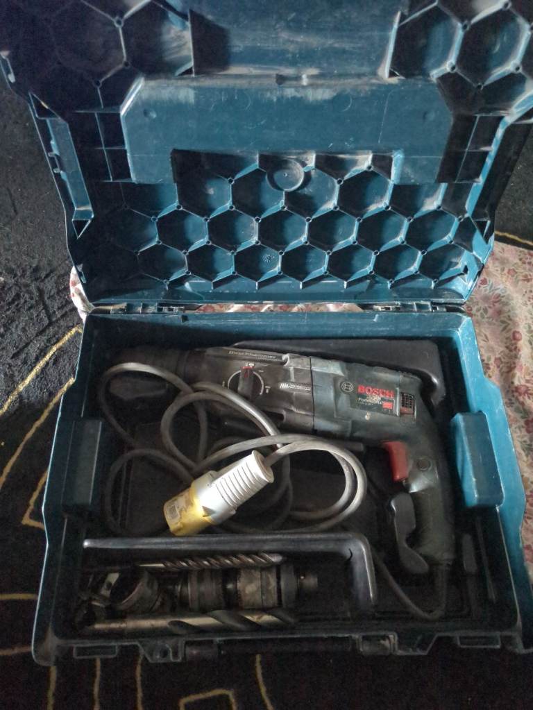 Bosch Rotary Hammer Drill in Case – Good Condition
