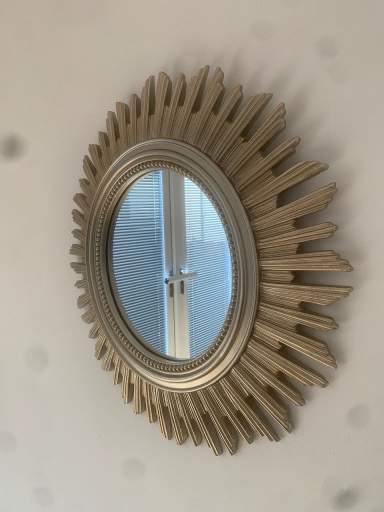 M&S Gold Sunburst Wall Mirror – Decorative Round Mirror