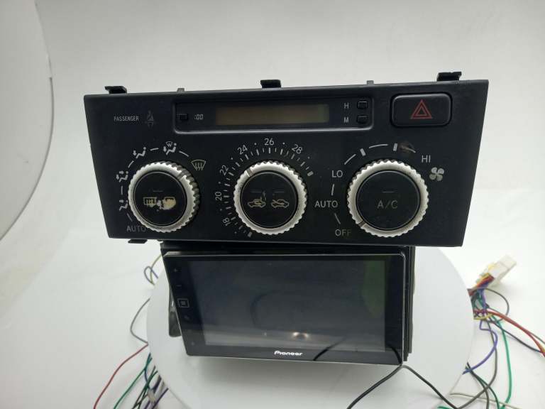 Lexus Is Series Radio Stereo Head Unit 1999-2005 4 Door Saloon