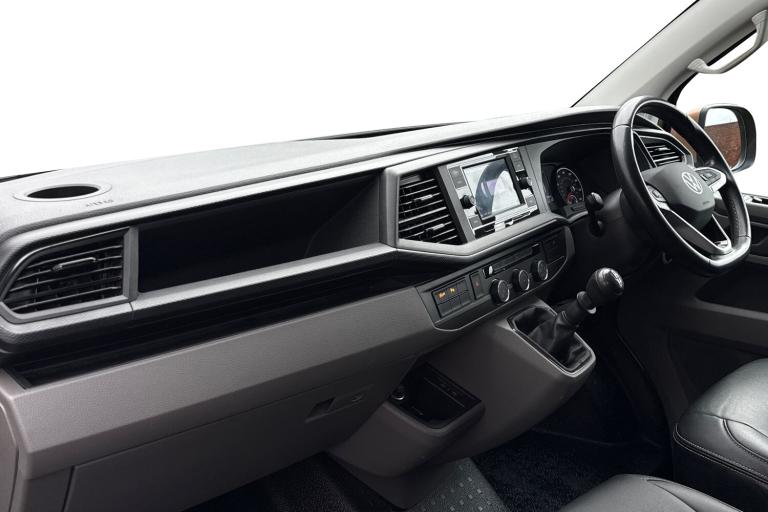 2022 Volkswagen Transporter 2.0 TDI 150 Highline Van Van DIESEL Manual