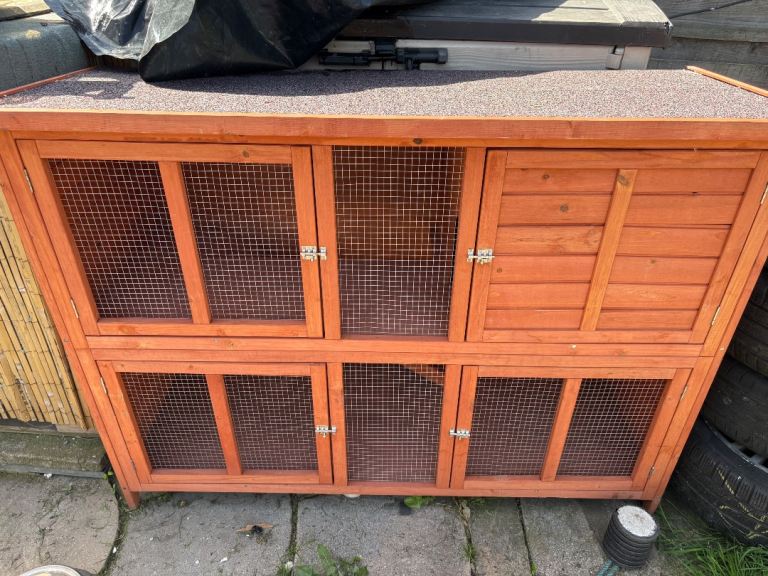 Rabbit cage 