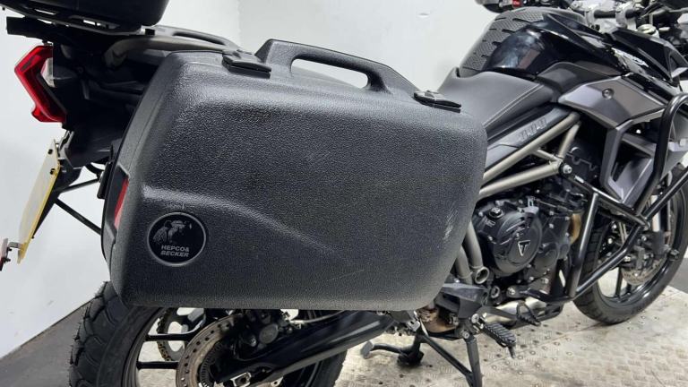 Triumph Explorer 1215 XC Adventure bike fully kitted mot warranty