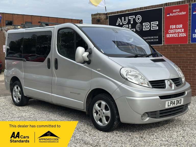 2014 Renault Trafic 2.0 TD dCi LL27 Phase 3 Minibus 4dr Diesel QS6 (9 Seats) (115 bhp) MPV Diesel...