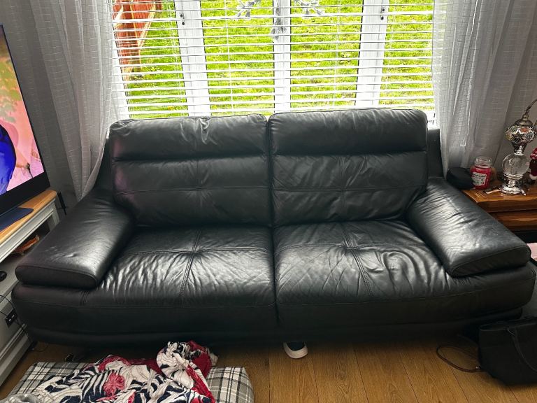 image for 2 & 3 Seater Leather Sofas 