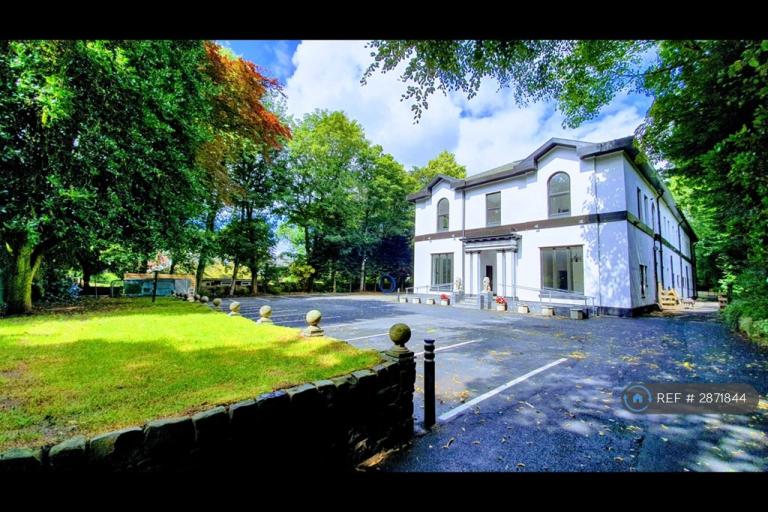 2 bedroom flat in Vine Street, Salford, M7 (2 bed) (#2871844)