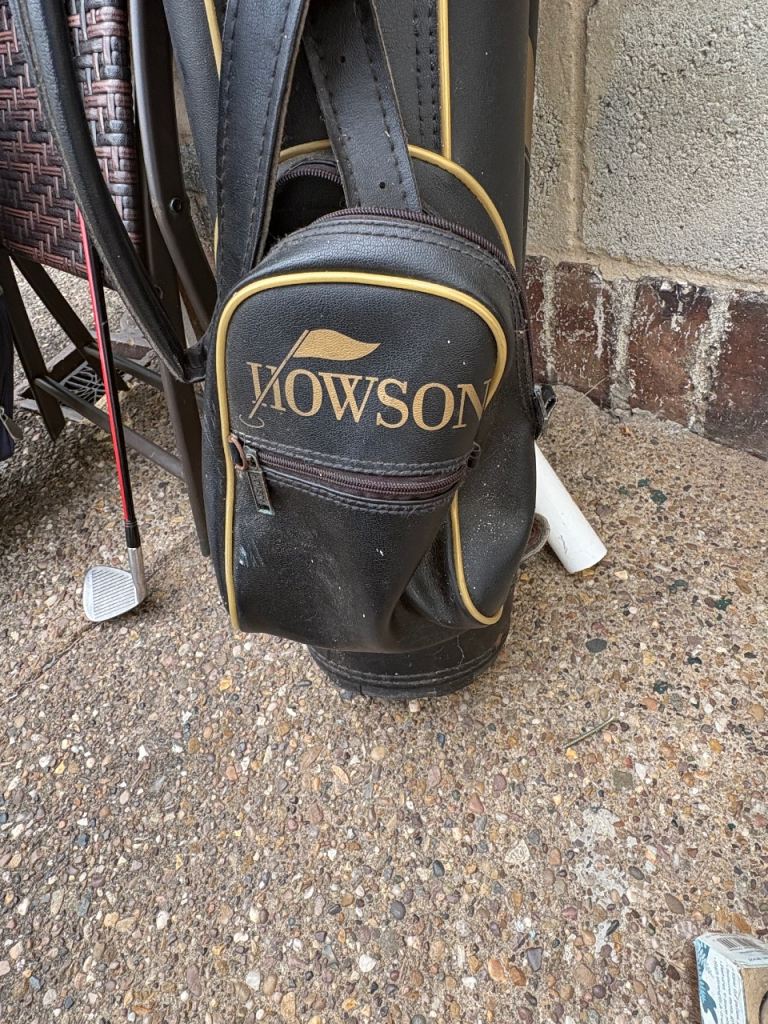 HOWSON Golf Bag with Clubs