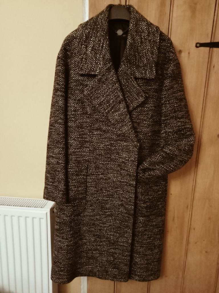Autograph Ladies Classic Overcoat. Wool blend, monochrome weave. Medium.