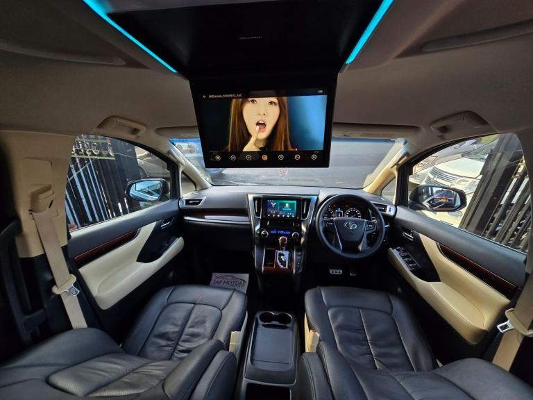  Toyota Vellfire 8 SEATER 2.5 Petrol Automatic